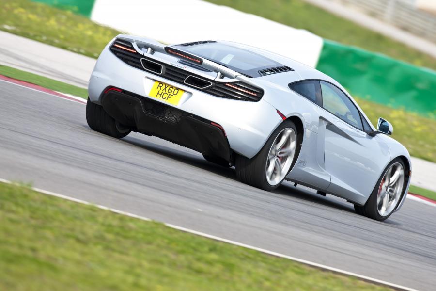  McLaren MP4-12C 2009 года  (фото 182 из 268)
